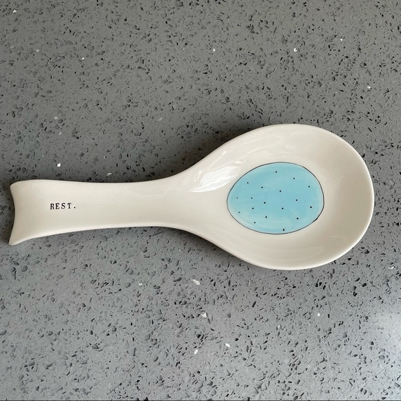 Rae Dunn Artisan Collection Blue Egg Spoon Rest - Picture 1 of 9